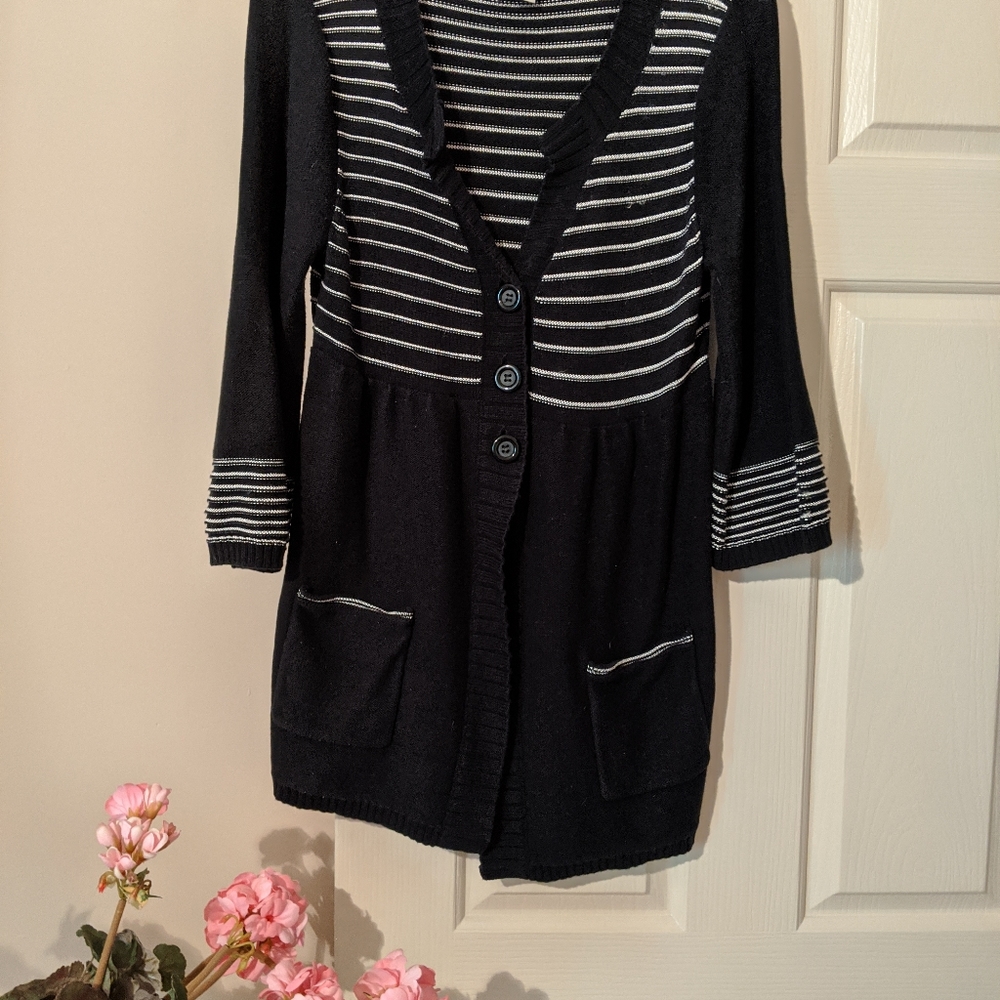 White House Black Market sweater medium